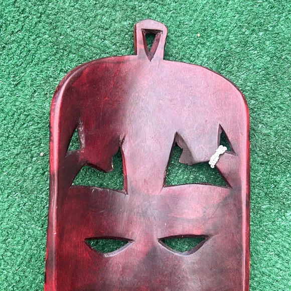 African wood mask hand carved made in kenya - Picture 5 of 6